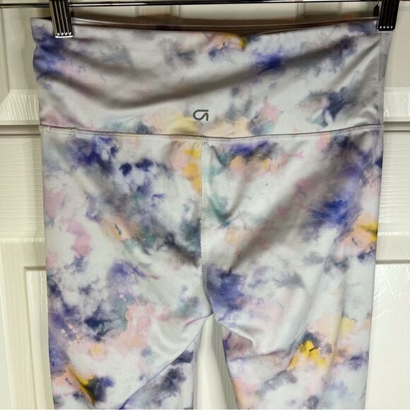 Gap Fit Womens Pastel Eclipse Cropped Leggings Compression Size Small Athletic‎ - Picture 4 of 6